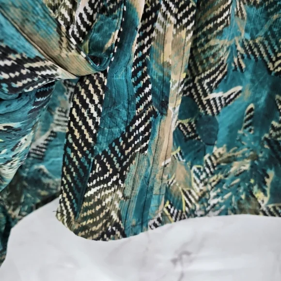 Catherines Shirt Womens 3X 26W 28W Green Blouse Button Up Long Sleeve Top - Picture 8 of 10